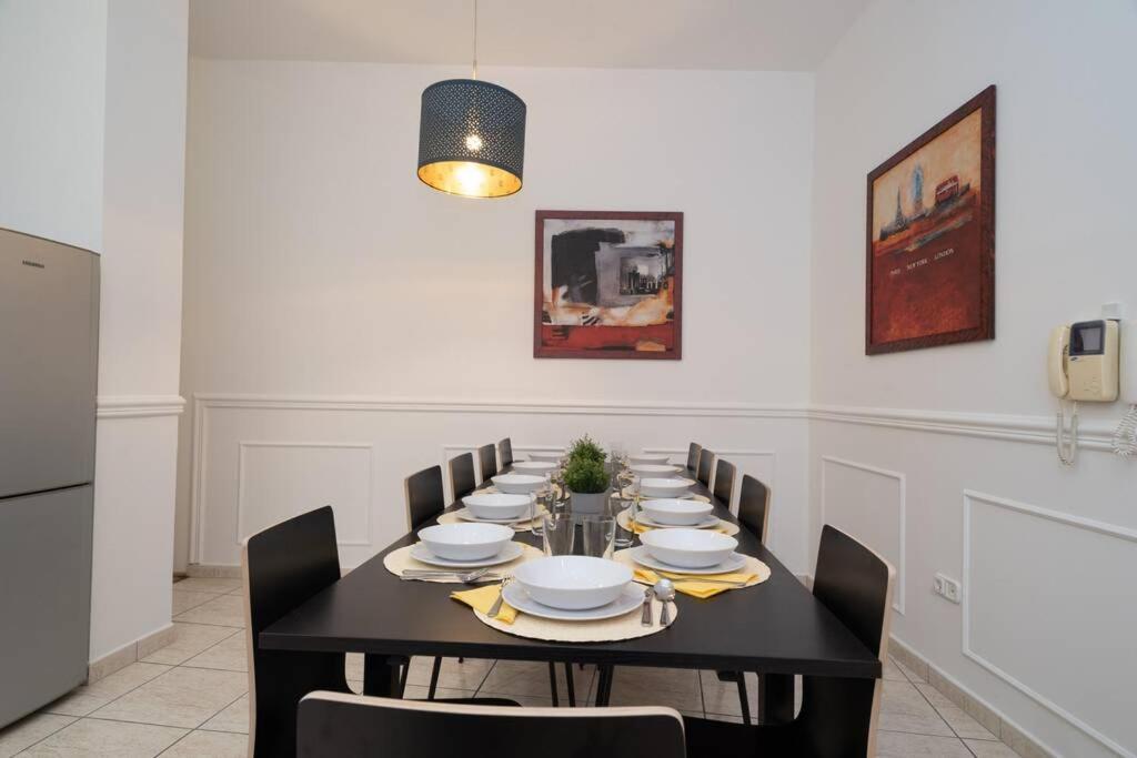 Best Located, 150 M2 5 Bedrooms Apt., 布达佩斯 外观 照片