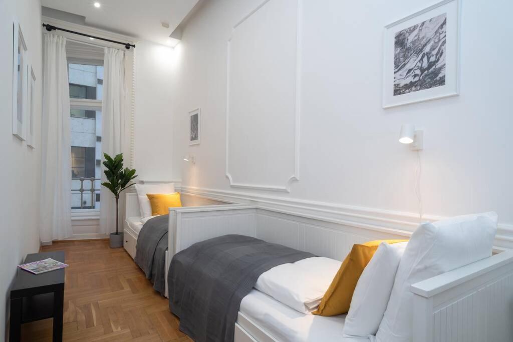 Best Located, 150 M2 5 Bedrooms Apt., 布达佩斯 外观 照片