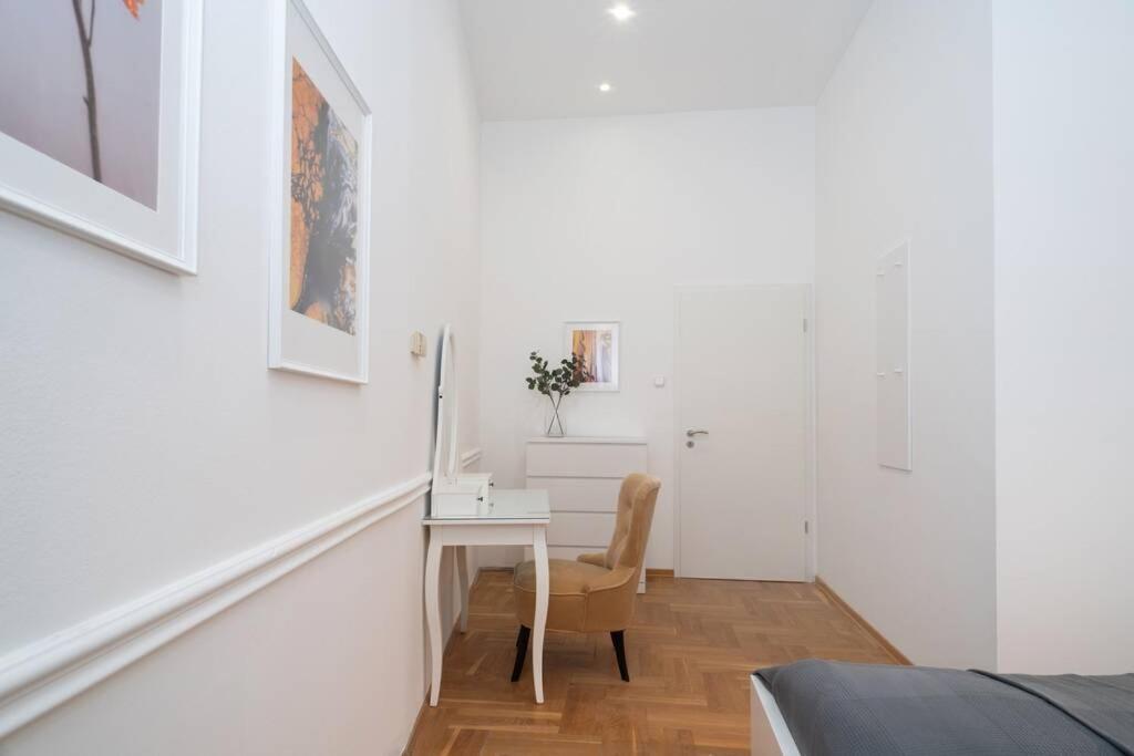 Best Located, 150 M2 5 Bedrooms Apt., 布达佩斯 外观 照片